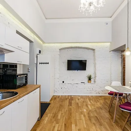 Aparthotel 6 Sierpnia 37 *