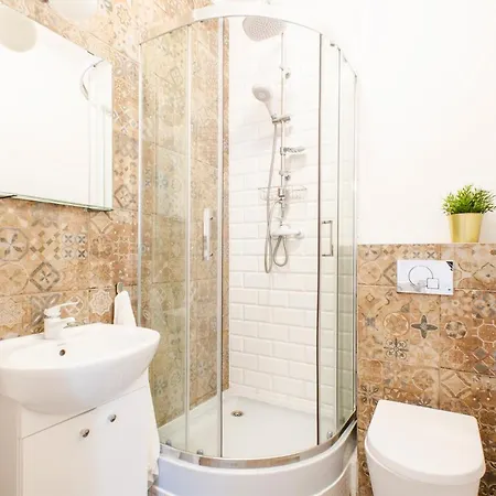 Aparthotel 6 Sierpnia 37 Lodž